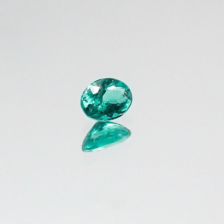 パライバトルマリン(宝石名トルマリン/別名パライバ・トルマリン) ブラジル産 0.109ct ソ付(宝貴協)[20052690]3.4×2.6mm前後