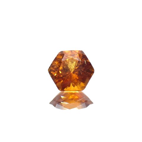 ◇ヘキサゴンカット◇ヘソナイトガーネット(宝石名ガーネット)スリランカ産 0.92ct 識別済[230421608]5.6x5.5mm前後