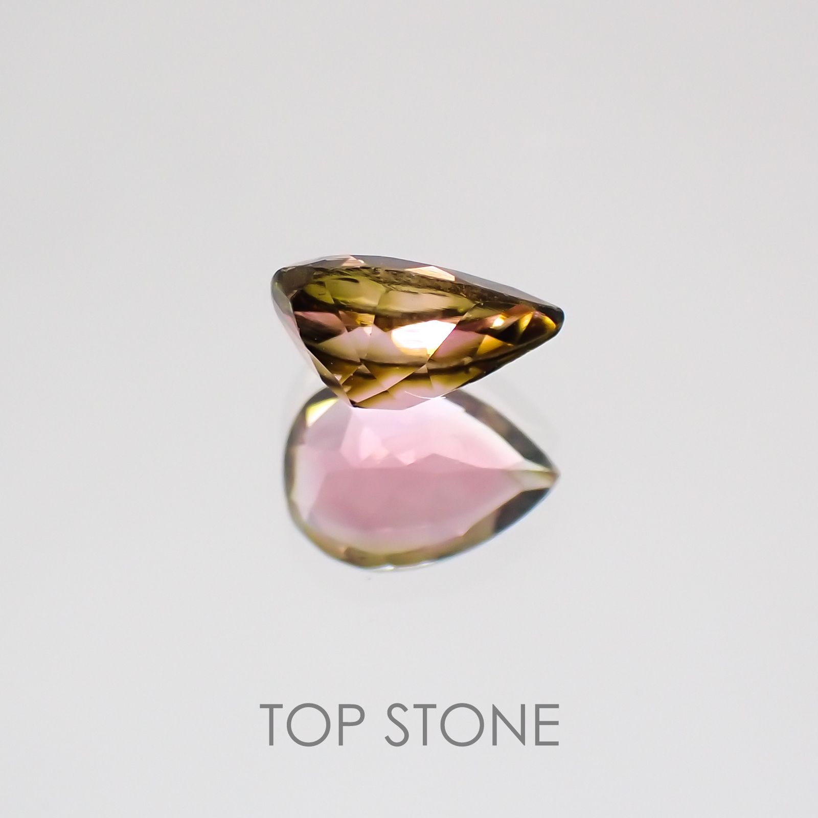 バイカラートルマリン ブラジル産 ルース 0.45ct[21049012]6.1×4.3mm前後