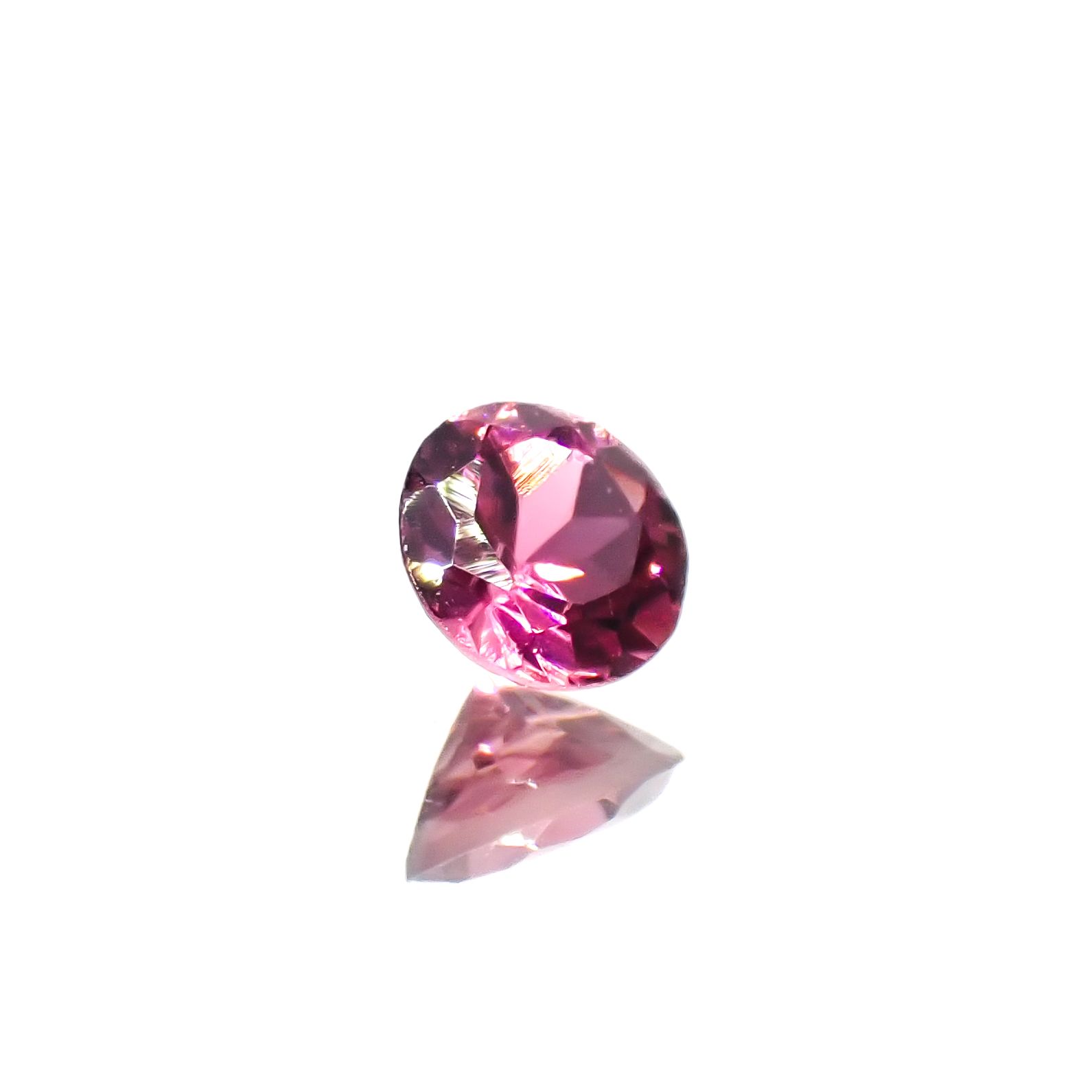 ルベライト ブラジル産 0.22ct[240628075]4x4mm前後
