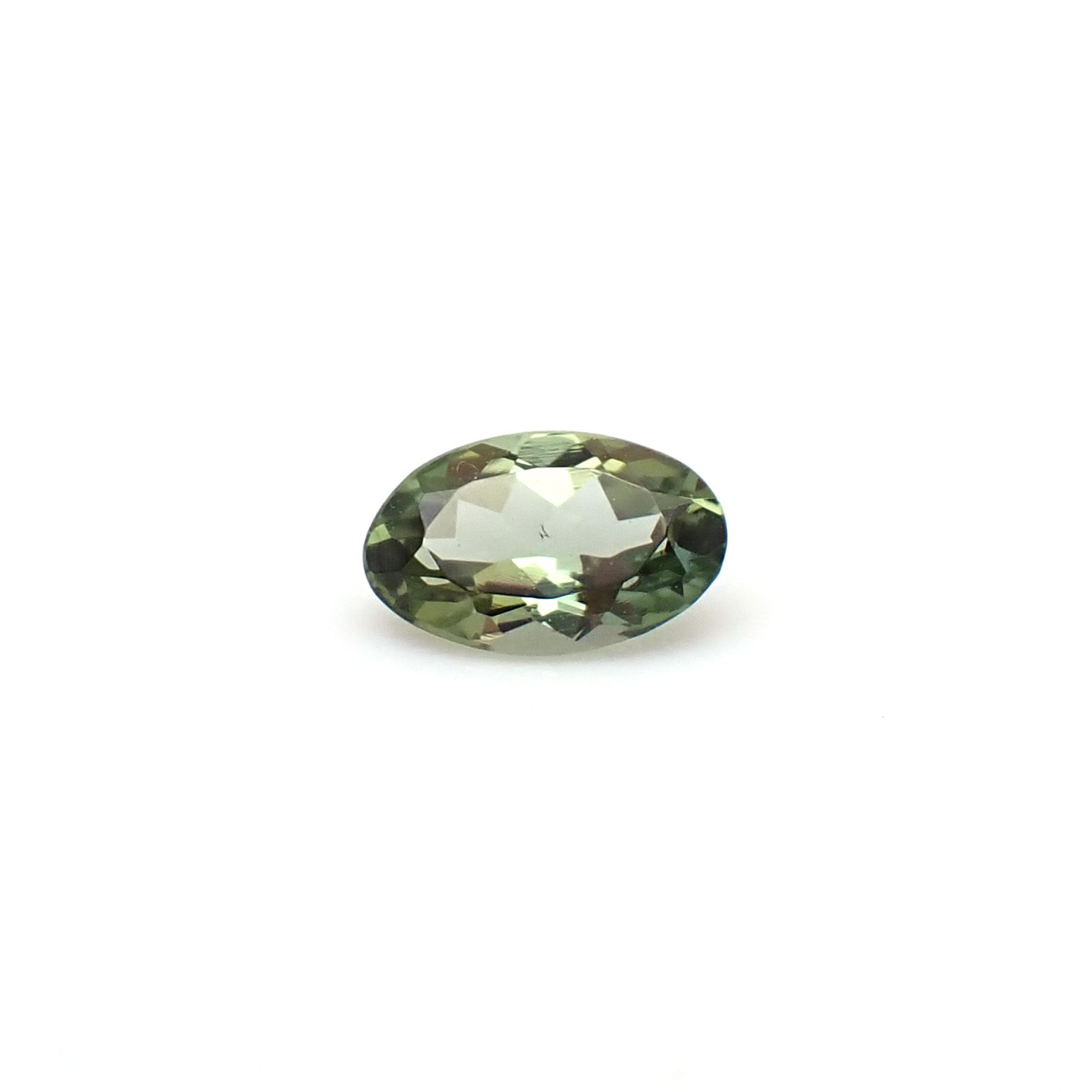 グリーンゾイサイト(宝石名ゾイサイト)タンザニア産 識別済 0.21ct / 4.9x3mm前後 [260932856]