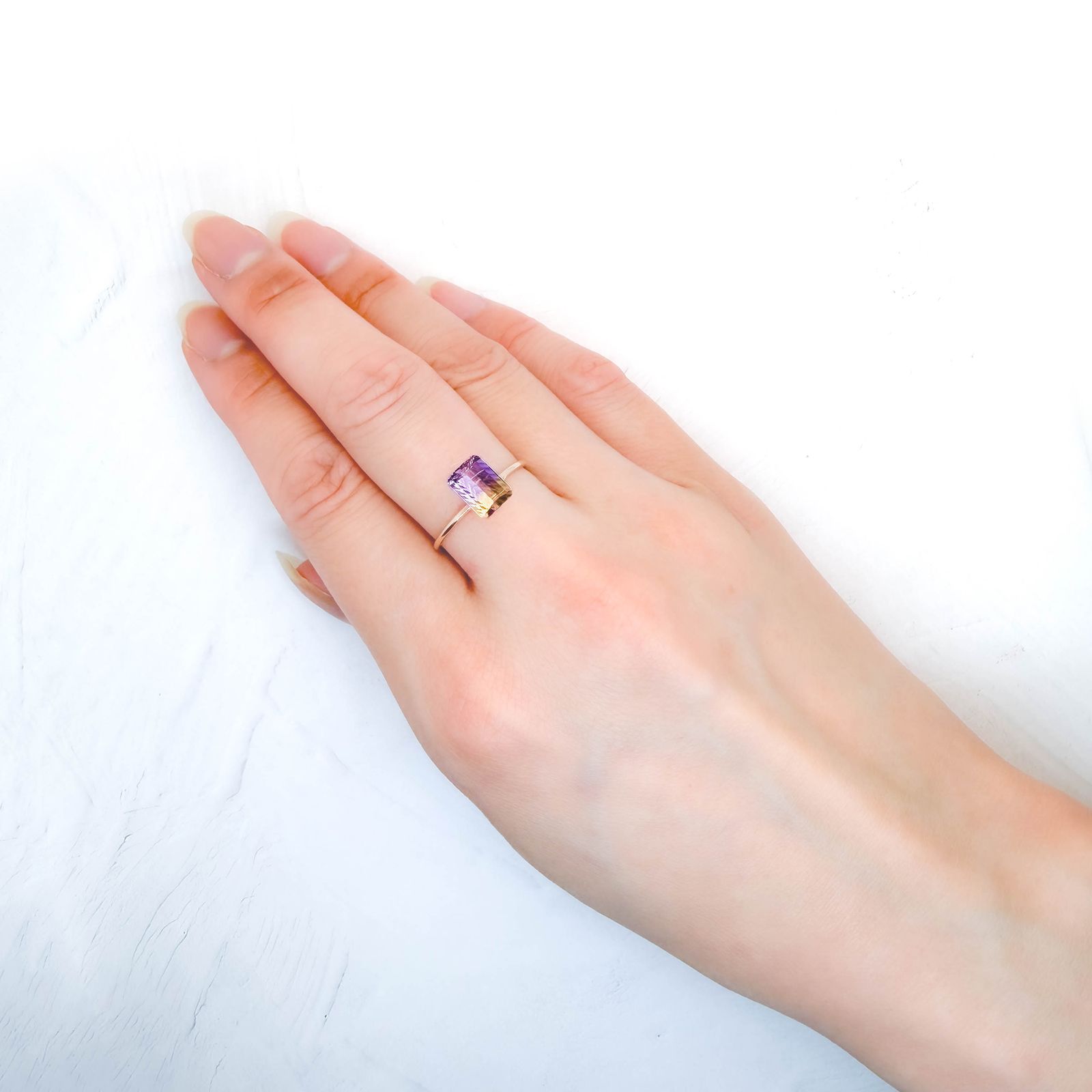 ◇カスタムカット◇アメトリン ブラジル/ボリビア産 1.66ct / 8x6.1mm前後 [260632319]