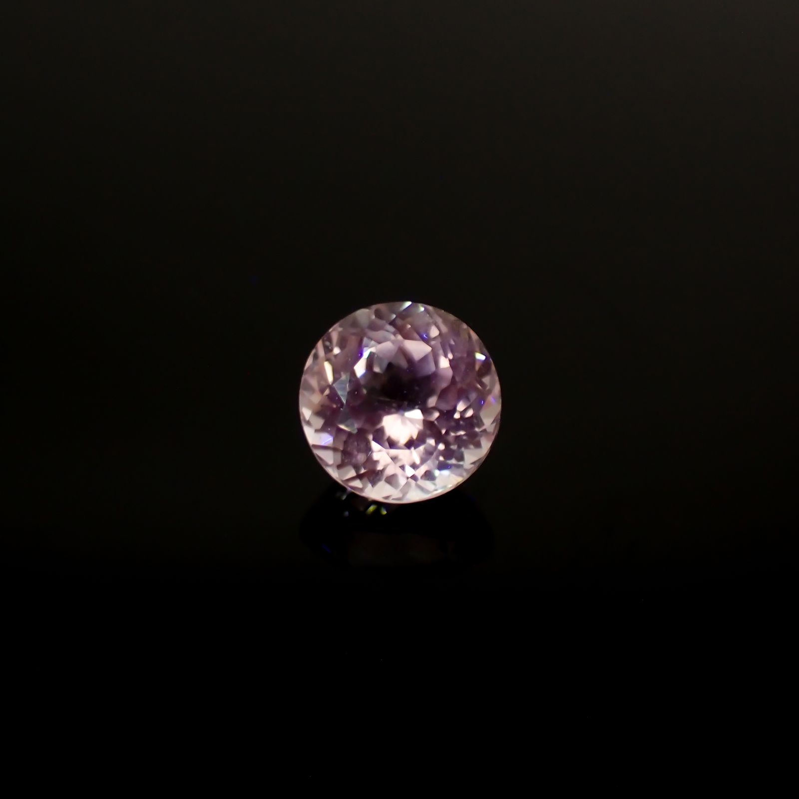 クンツァイト アフガニスタン産 2.46ct[240125358]8.1x8mm前後