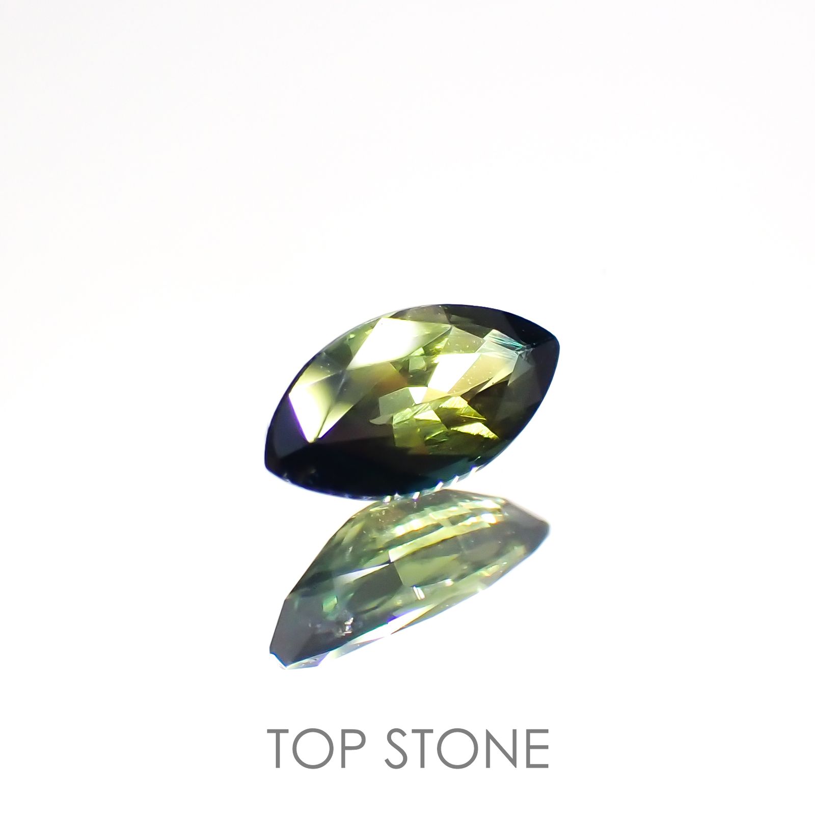 バイカラーサファイア(宝石名サファイア)マダガスカル/オーストラリア産 0.42ct 識別済[220114845]6.5x3.3mm前後