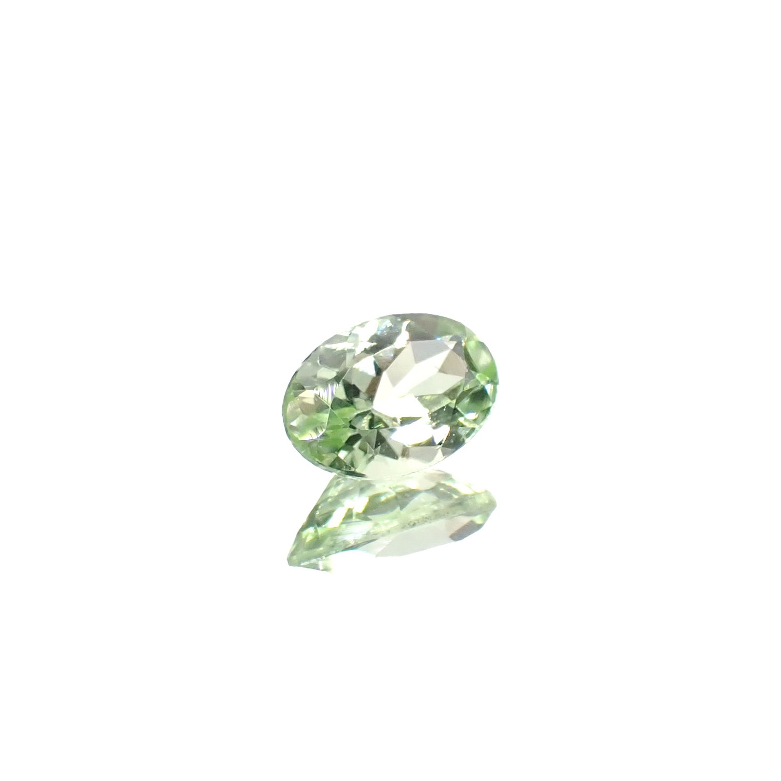 ミントペリドット パキスタン/ノルウェー産 0.48ct [250730636]6.1x4.1mm前後