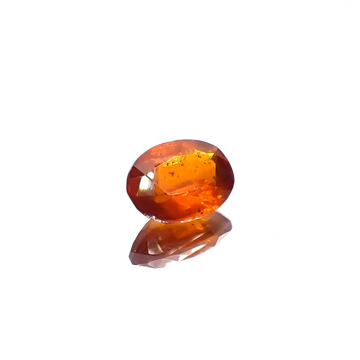 オレンジカイヤナイト ネパール産 1.36ct[240326703]7.7x5.7mm前後