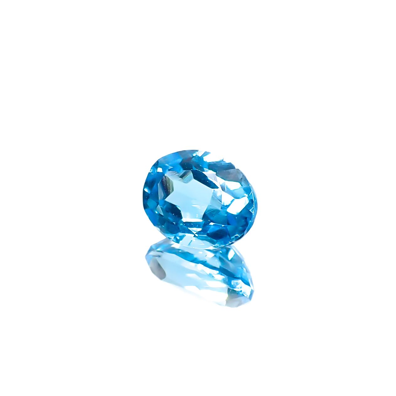スイスブルートパーズ ブラジル産 1.76ct [241229578]7.9x6.2mm前後