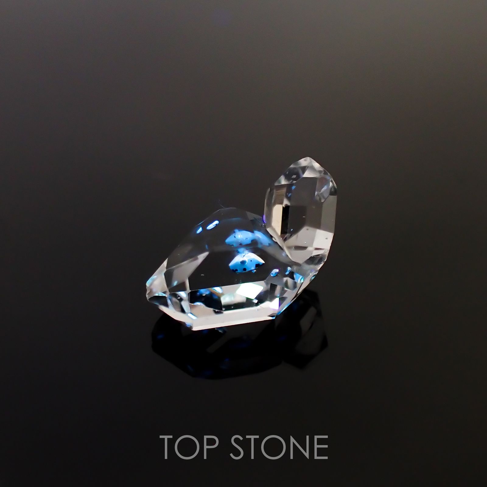 オイルインクォーツ パキスタン産 原石・結晶 2.91ct[210611078]12.5×6.8mm前後
