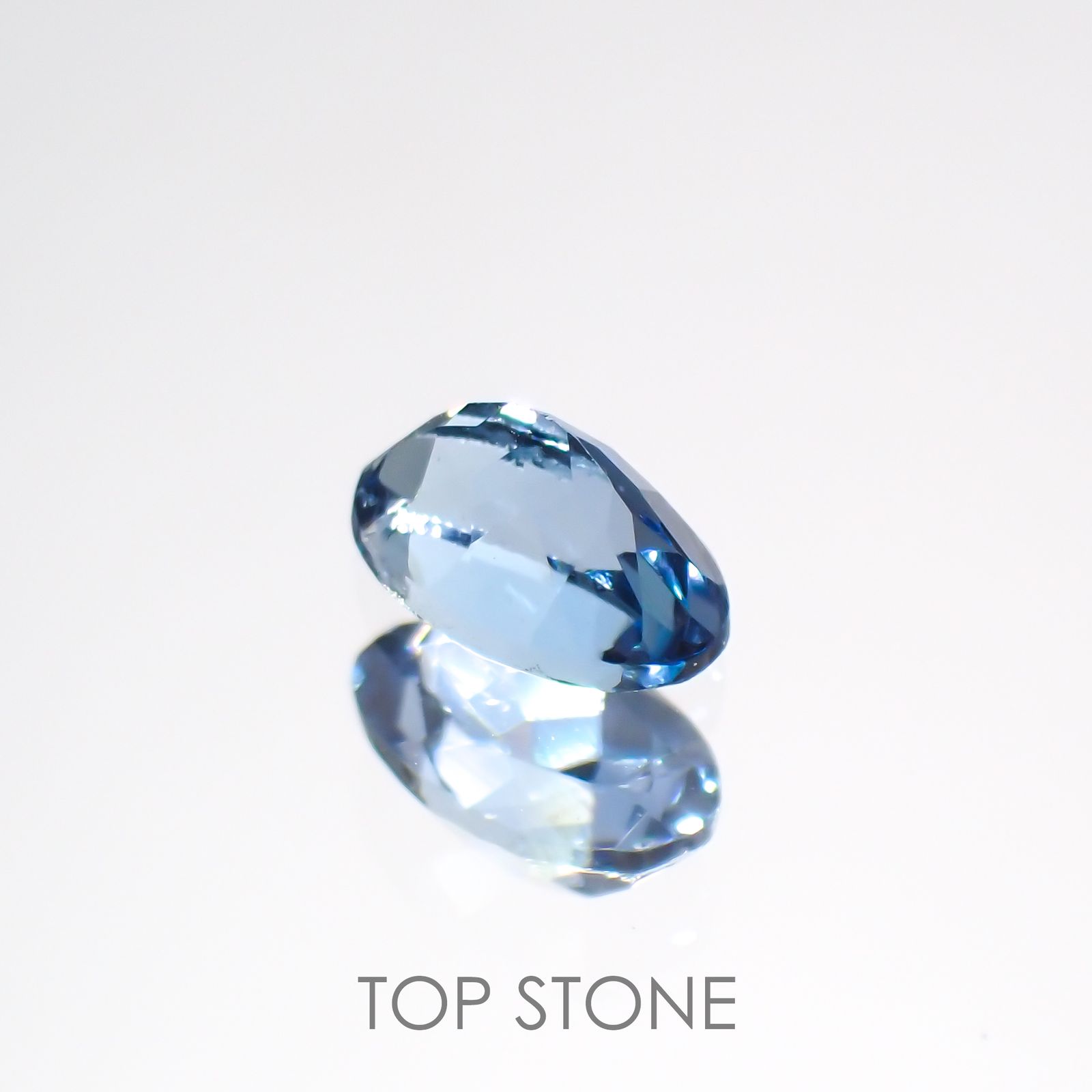 サンタマリアアクアマリン ブラジル産 0.26ct[220114052]5x3.1mm前後