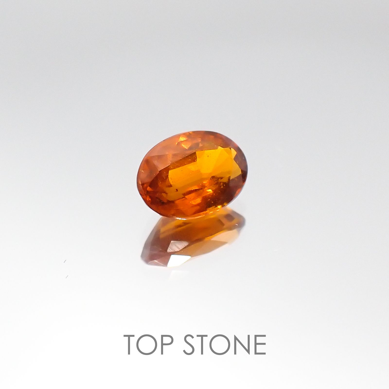 オレンジカイヤナイト タンザニア産 ルース 0.92ct[20095999]7×4.9mm前後