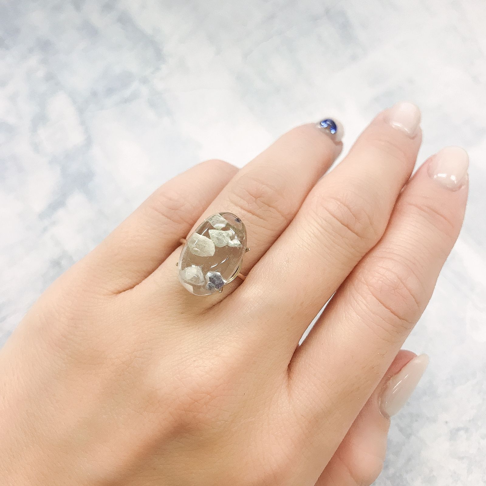 フローライトインクォーツ マダガスカル産 12.90ct[220415659]17.4x10.9mm前後