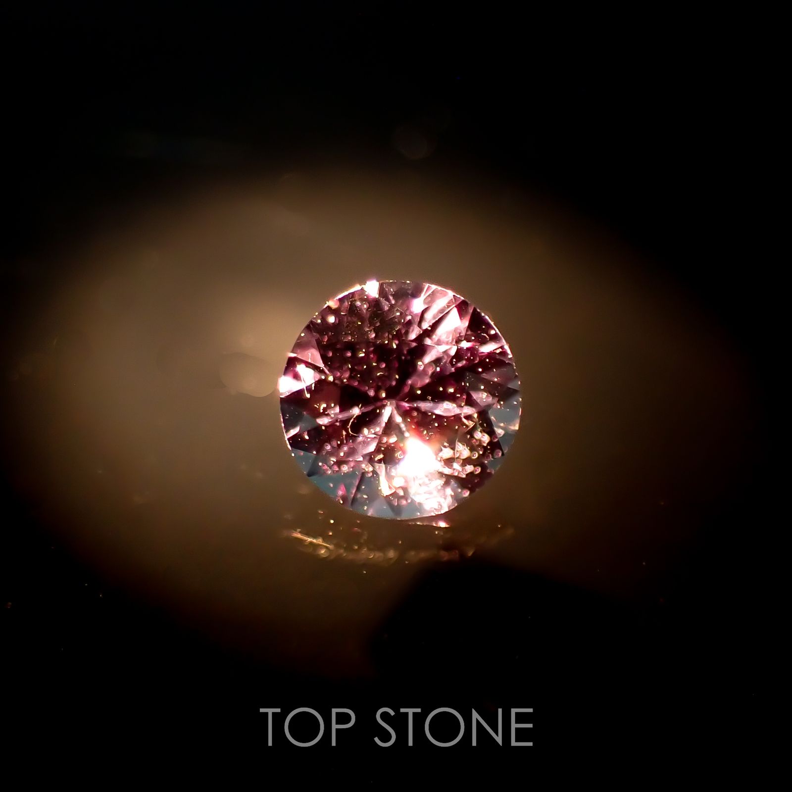 カラーチェンジガーネット アレキタイプ(宝石名ガーネット)マダガスカル・ベキリー産 0.068ct 識別済[220616538]2.5x2.5mm前後