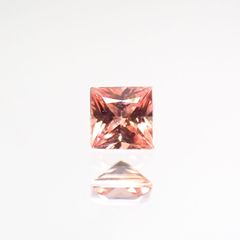 ◇プリンセスカット◇パパラチャサファイア(宝石名サファイア/別名パパラチャ・サファイア) スリランカ産 0.096ct ソ付(DGL)[210812607]2.4×2.4mm前後