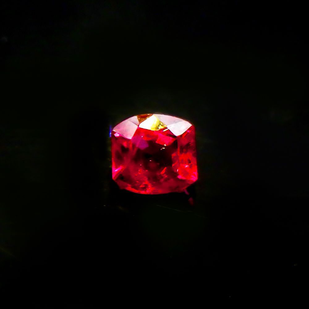 ルビー モザンビーク/ビルマ産 0.19ct[220616206]2.8x2.7mm前後