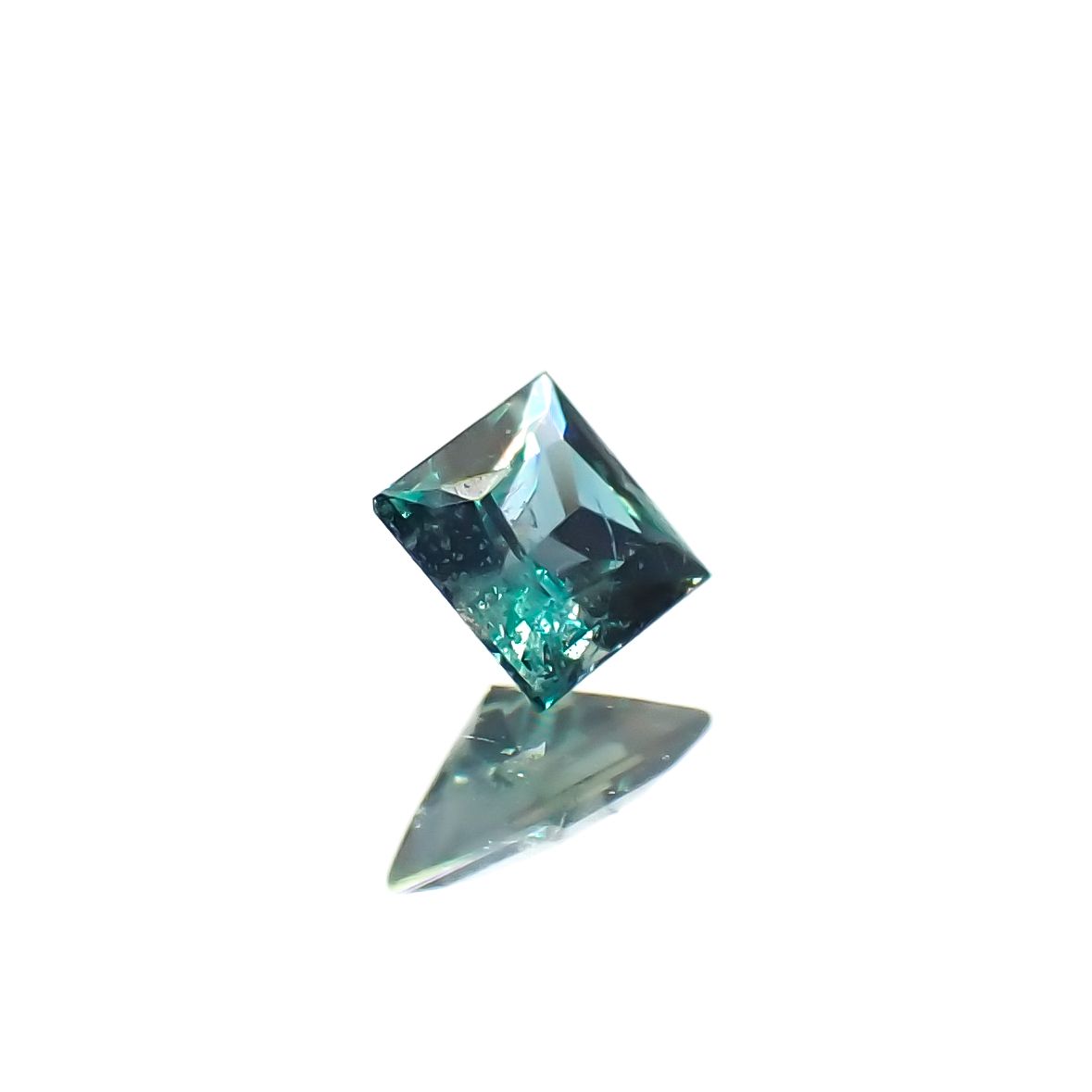 ◇プリンセスカット◇アレキサンドライト ブラジル産 0.097ct[230522058]2.5x2.5mm前後