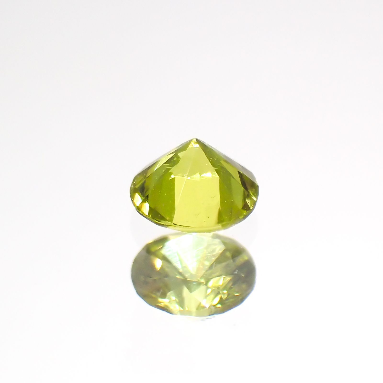 クリソベリル(宝石名クリソベリル)マダガスカル産 0.16ct 識別済[220114483]3.2x3.2mm前後