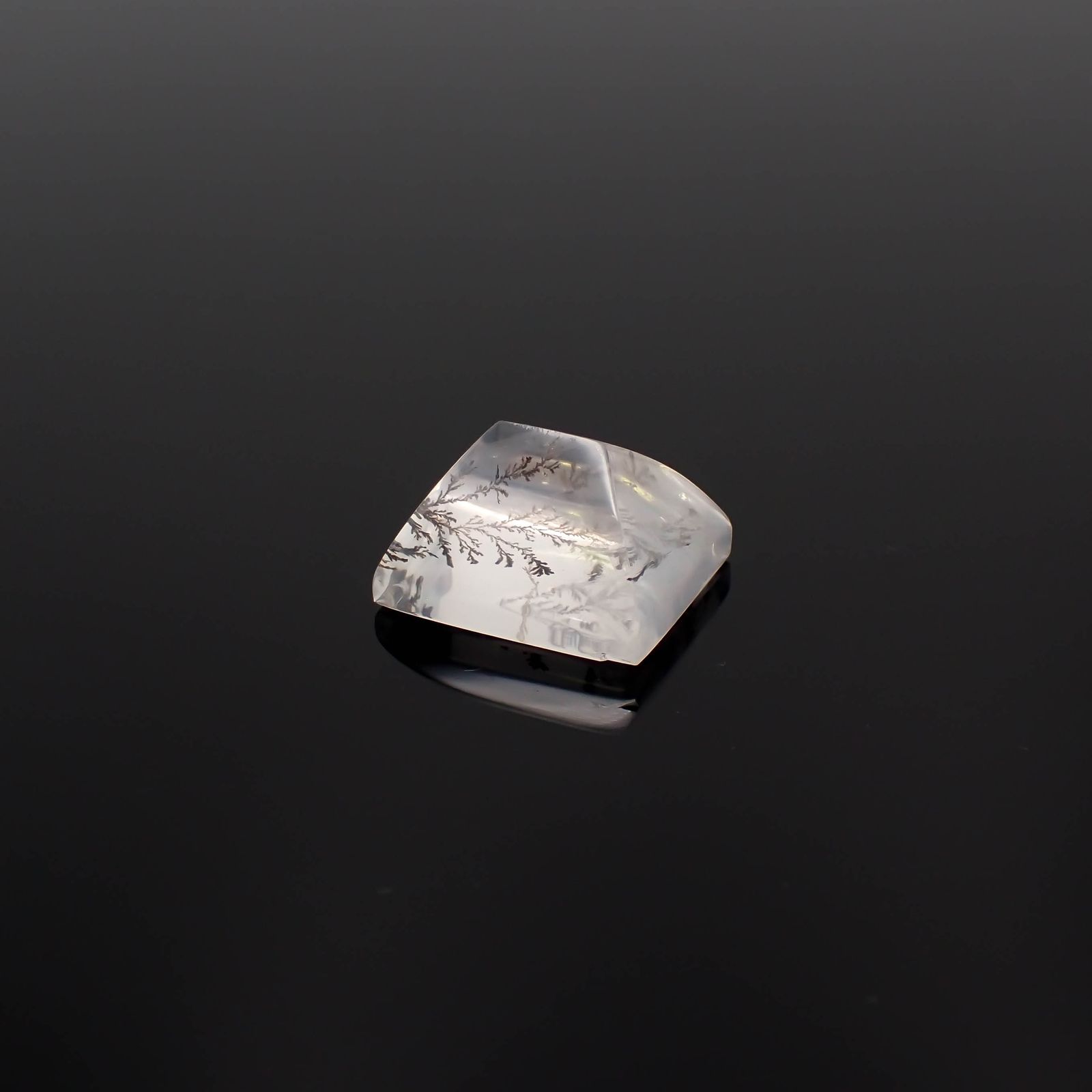 デンドリチッククォーツ ブラジル産 10.55ct[230823239]13.8x11.8mm前後