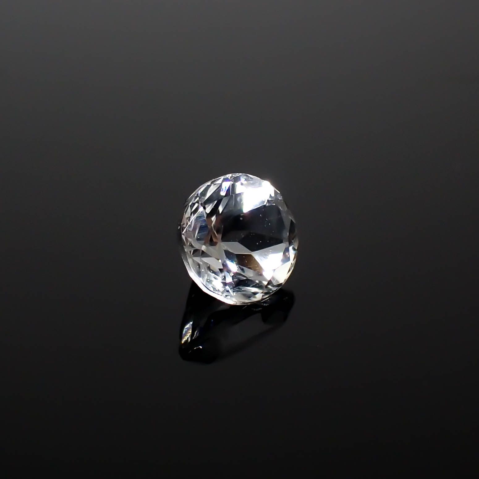 ゴッシェナイト パキスタン・ヒマラヤ産 0.83ct [240527447]6x5.8mm前後