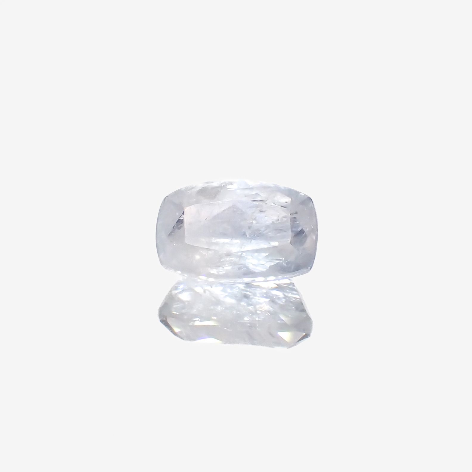 ユークレース(宝石名ユークレース)ブラジル産 0.999ct ソ付(彩珠)[231124256]7.4x4.8mm前後