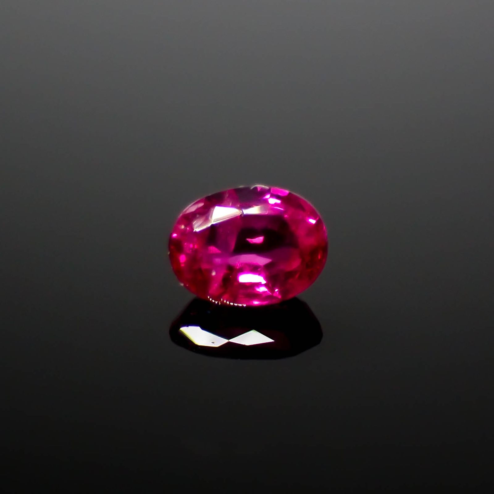 ルビー 非加熱 ビルマ産 0.25ct[240628057]4x3mm前後