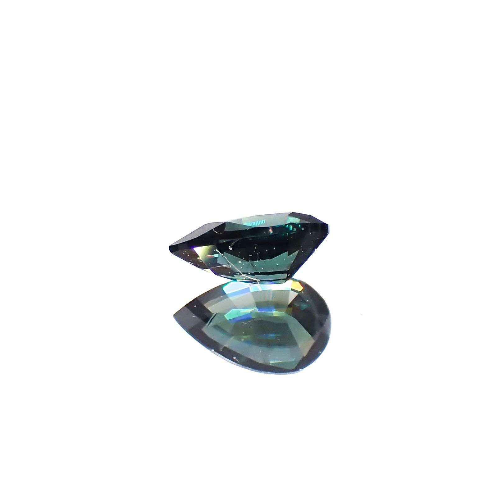 ベキリーブルーガーネット（カラーチェンジガーネット アレキタイプ） マダガスカル・ベキリー産 0.24ct[240628279]4.9x3mm前後