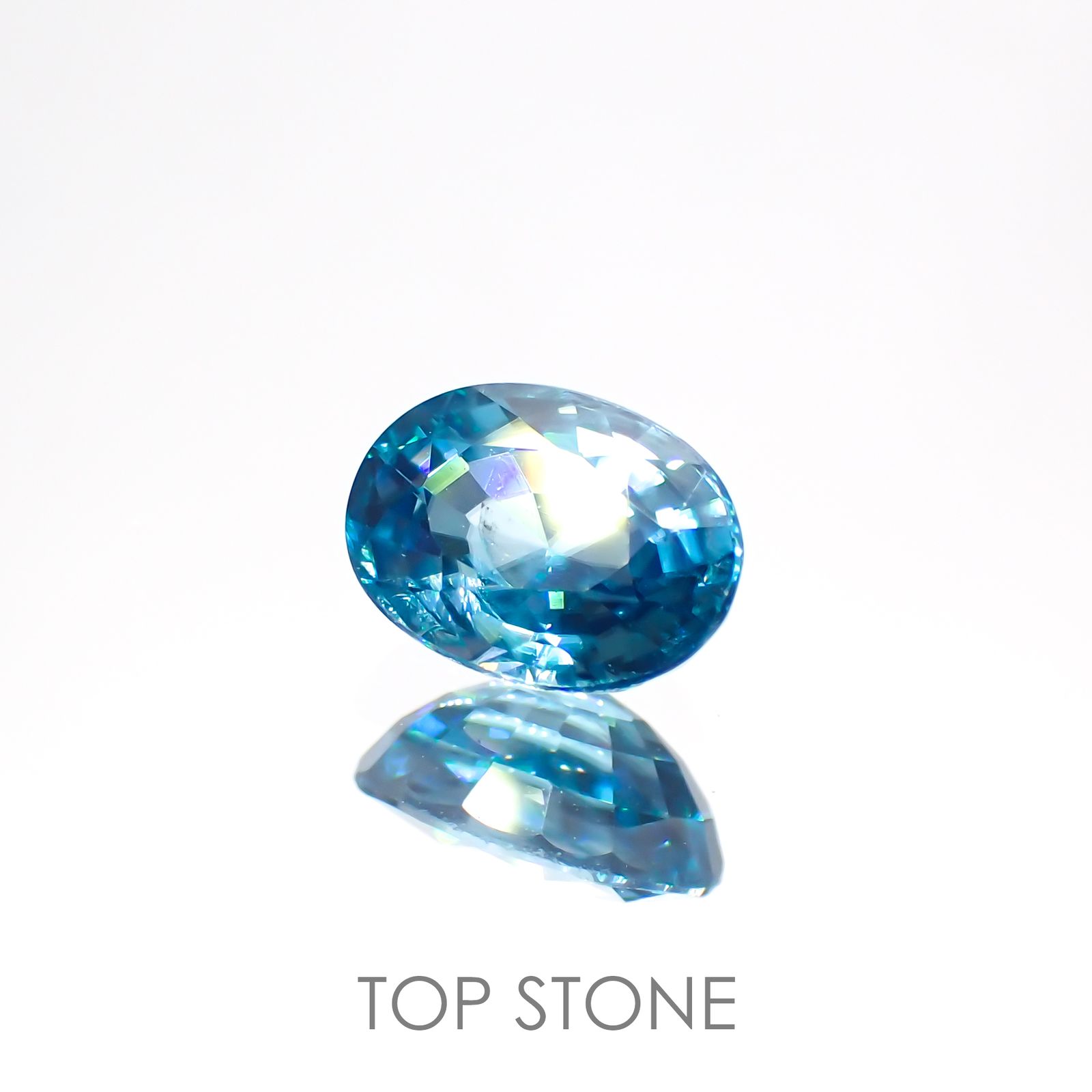 ブルージルコン(宝石名ジルコン) カンボジア産 1.42ct 識別済[20063102]7.1×5mm前後