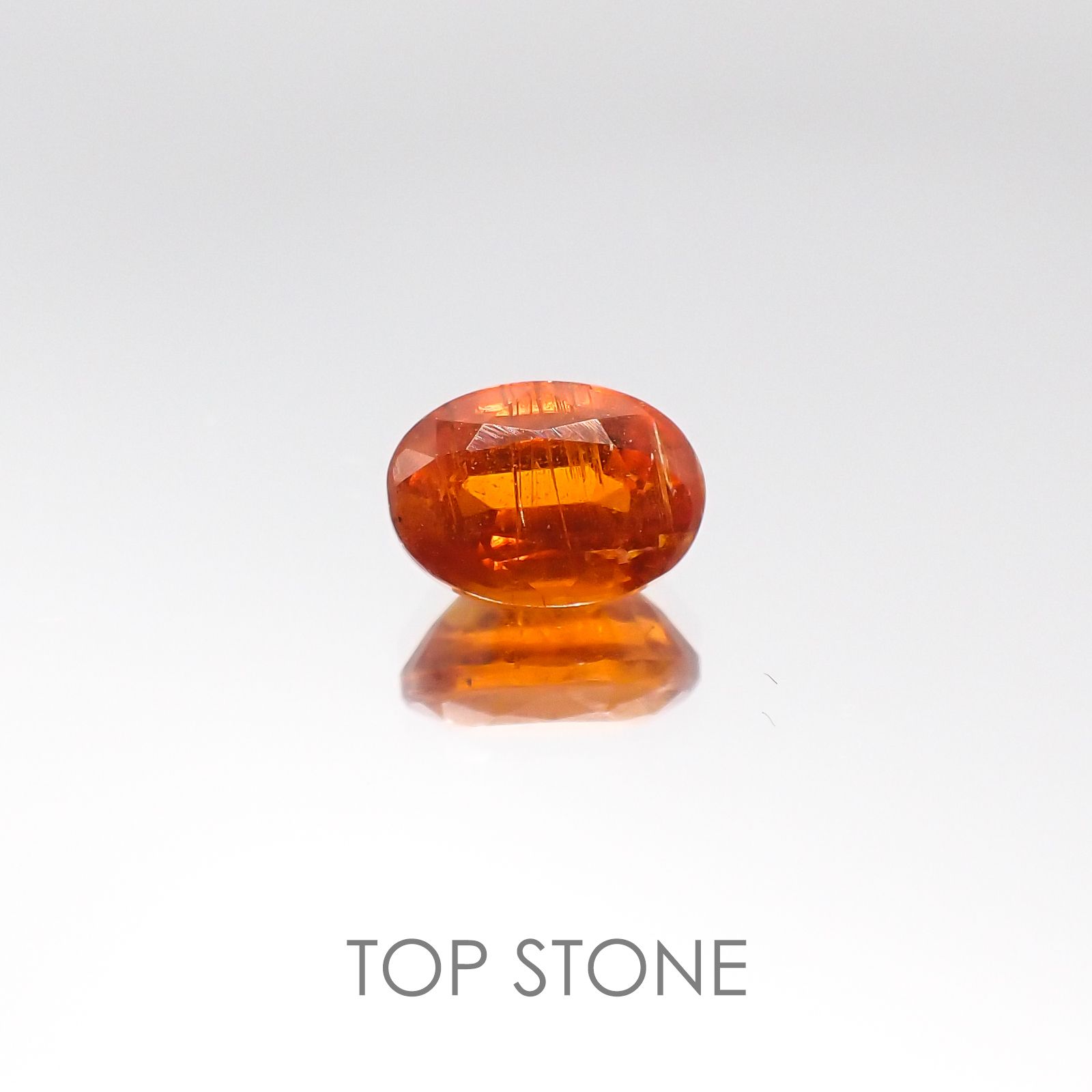 オレンジカイヤナイト タンザニア産 ルース 1.2ct[20105996]7.2×5.2mm前後