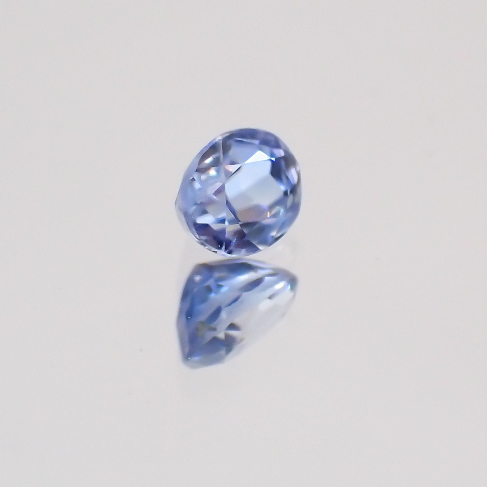 ベニトアイト(宝石名ベニトアイト) アメリカ・カリフォルニア産 0.13ct 識別済[20129264]3.3×2.6mm前後