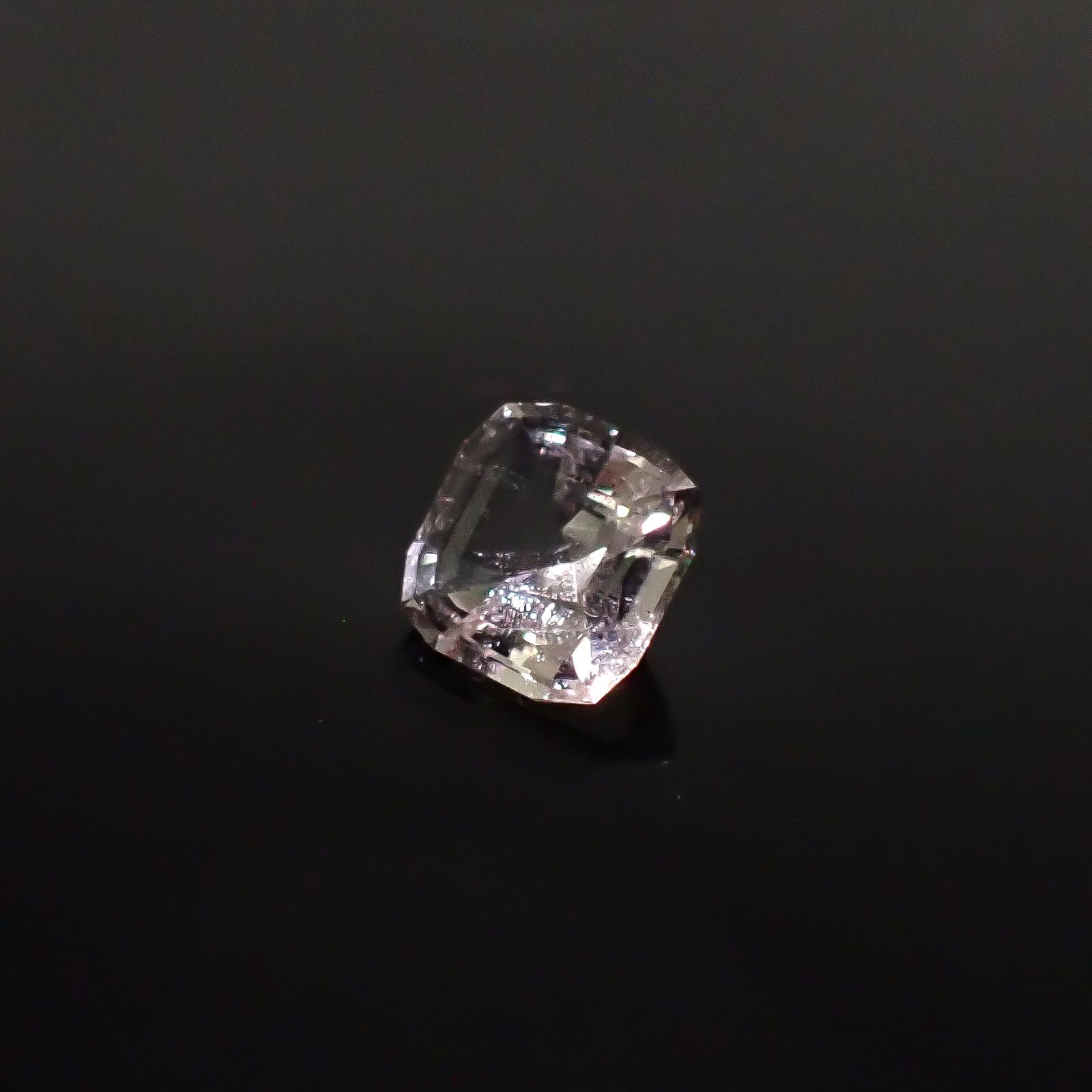 ◇カスタムカット◇ティンカーベルクォーツ ブラジル産 1.13ct[240628180]7x7mm前後