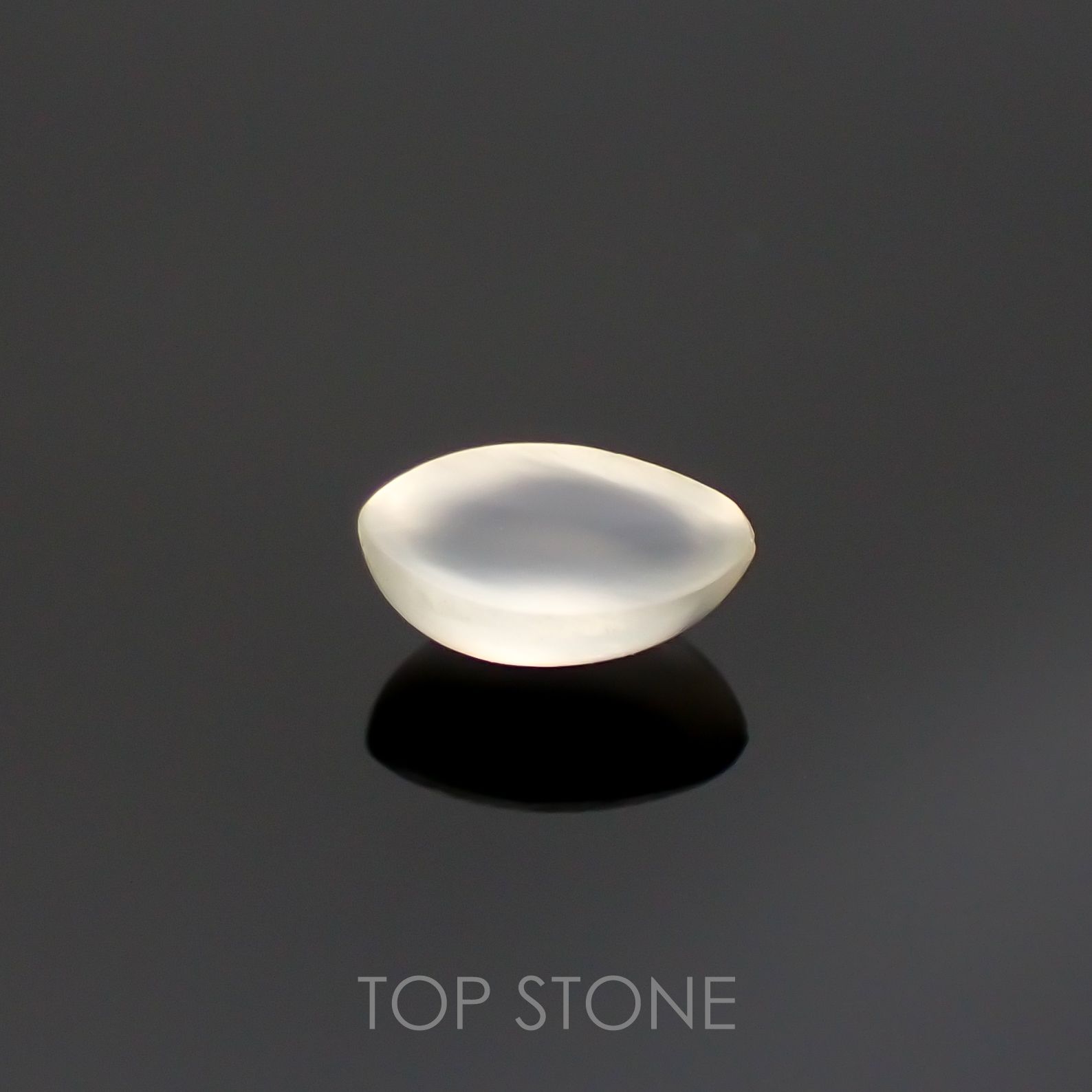 ムーンストーンキャッツアイ(宝石名ムーンストーン・キャッツアイ)インド産 0.36ct 識別済[220515790]5.7x3.9mm前後
