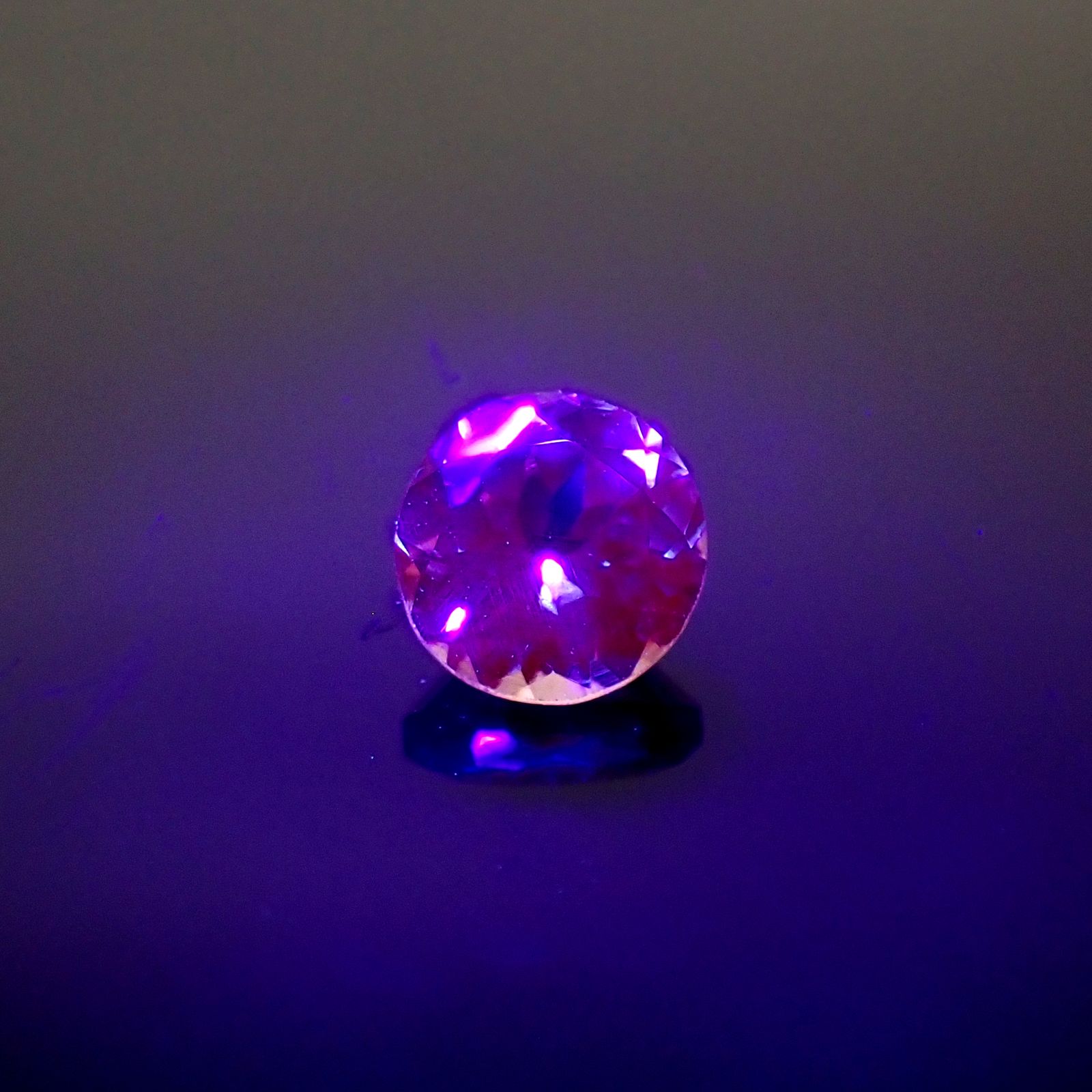 ドラゴンガーネット タンザニア産 0.48ct[231224543]4.6x4.6mm前後
