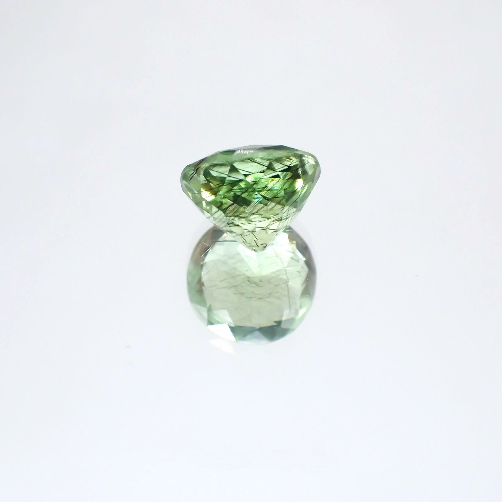 ルドウィジャイトインペリドット(宝石名ルドウィジャイトインペリドット)パキスタン産 2.16ct 識別済[231224377]7.7x7.7mm前後