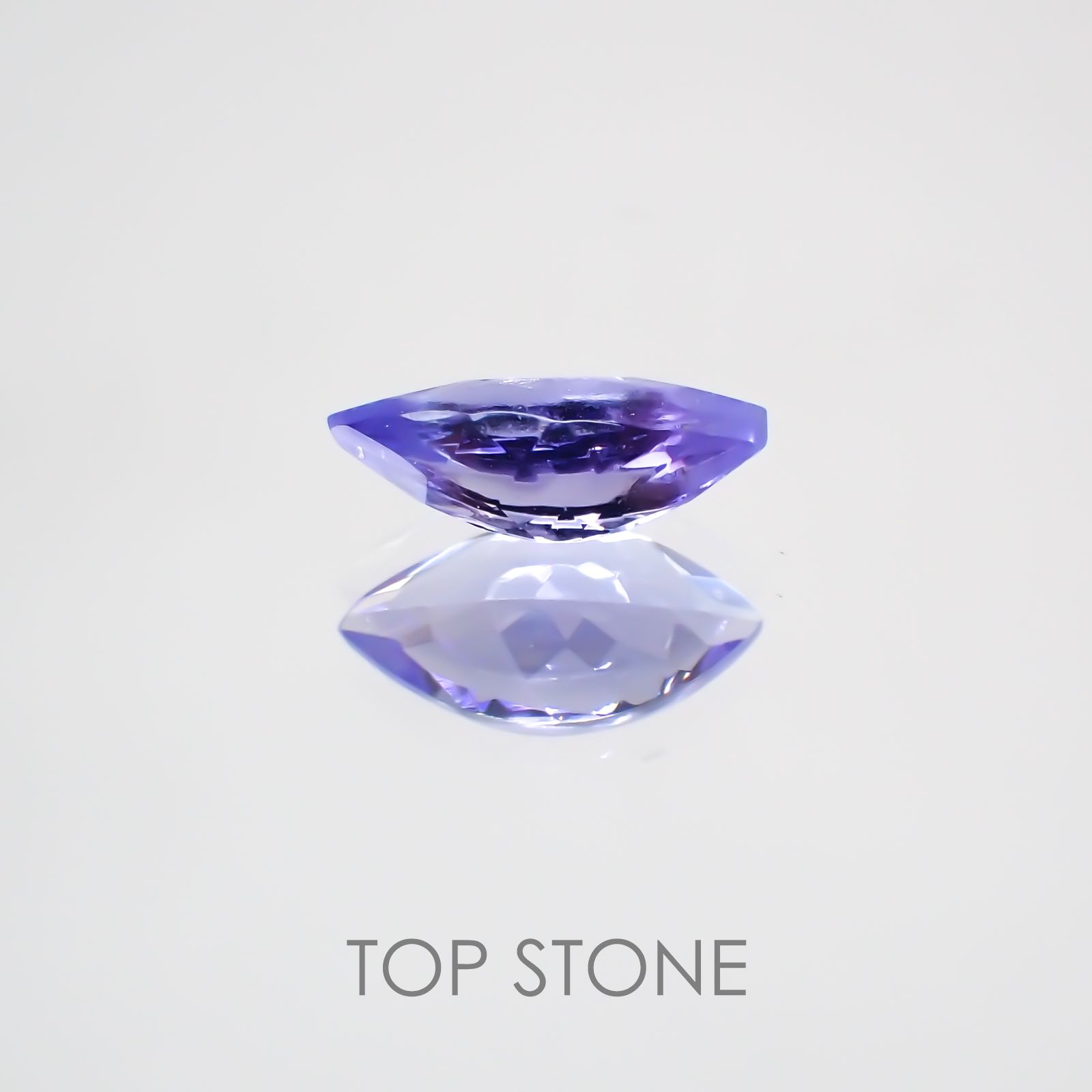 タンザナイト(宝石名タンザナイト) タンザニア産 0.54ct 識別済[210210062]7.8×3.8mm前後