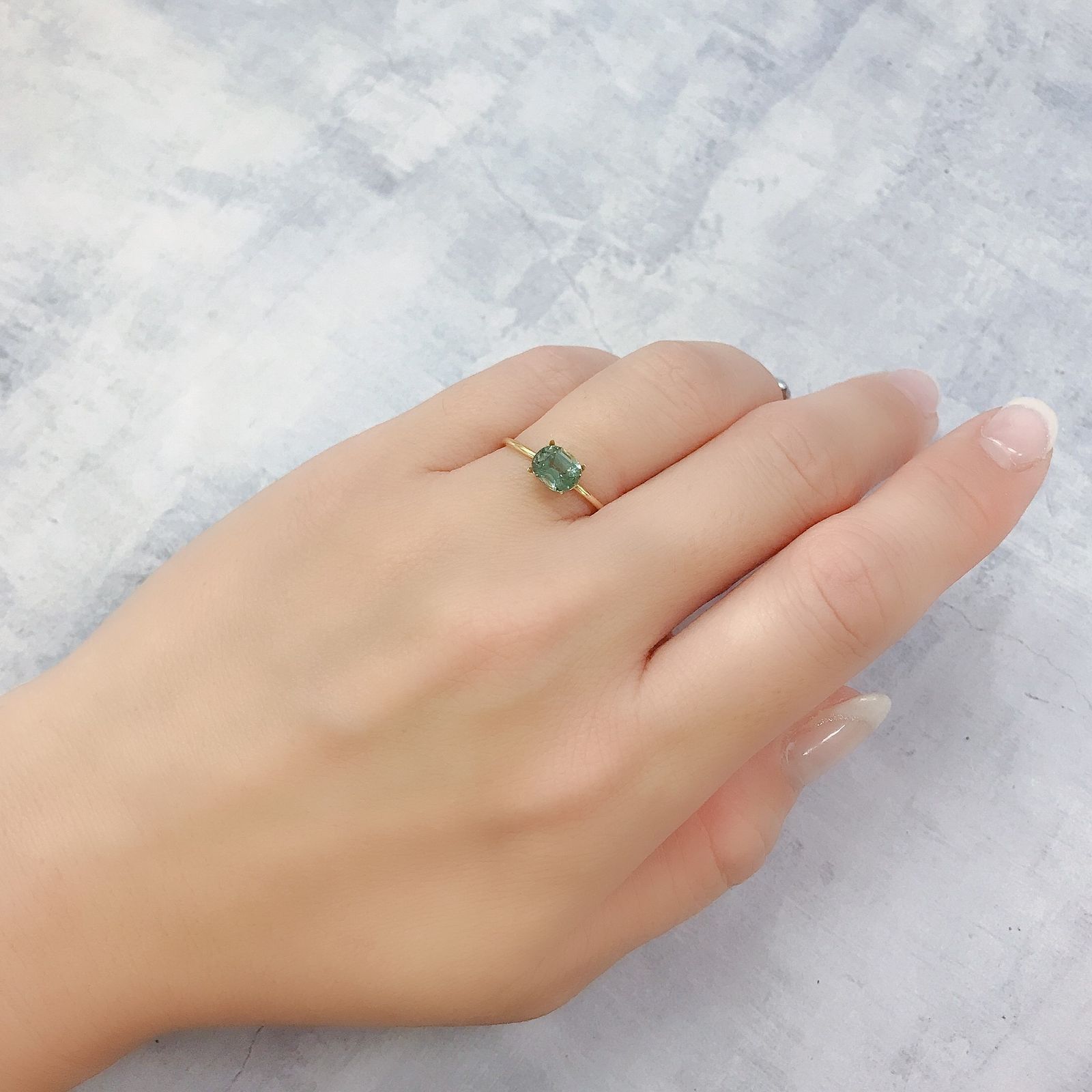 ブルーグリーントルマリン(宝石名トルマリン)アフガニスタン産 0.91ct 識別済[220716992]6.4x5.2mm前後