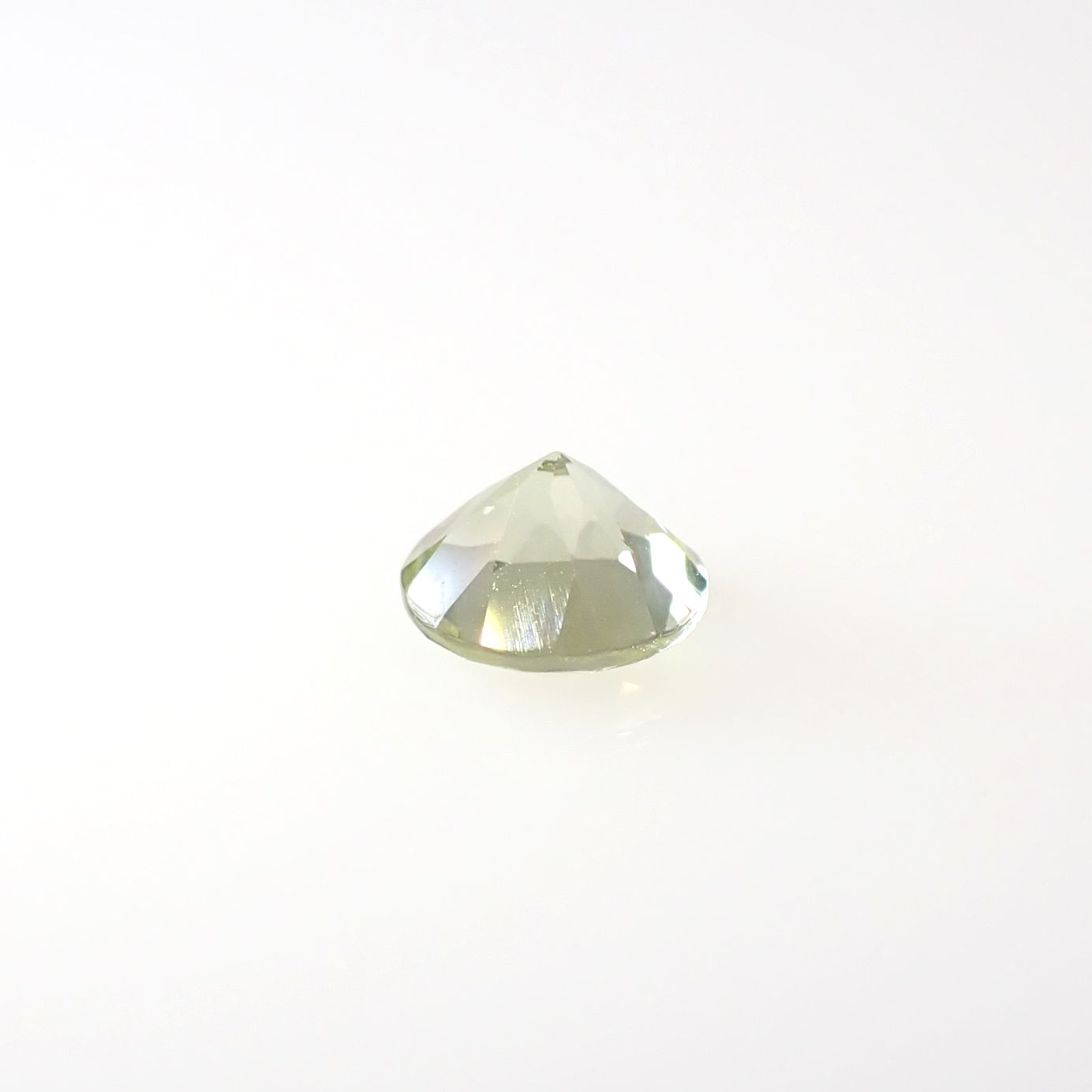 モンテブラサイト(宝石名モンテブラサイト)マダガスカル産 0.46ct 識別済[241229656]5x5mm前後