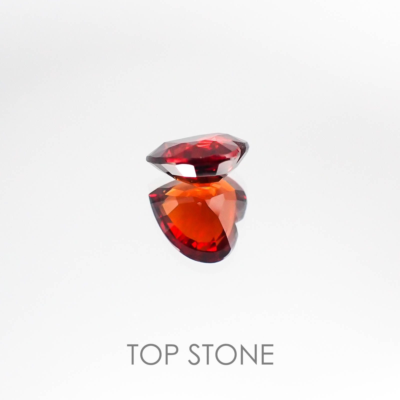アルマンディンスペサルティンガーネット マダガスカル産 ルース 2.05ct[20073709]7.9×7.9mm前後