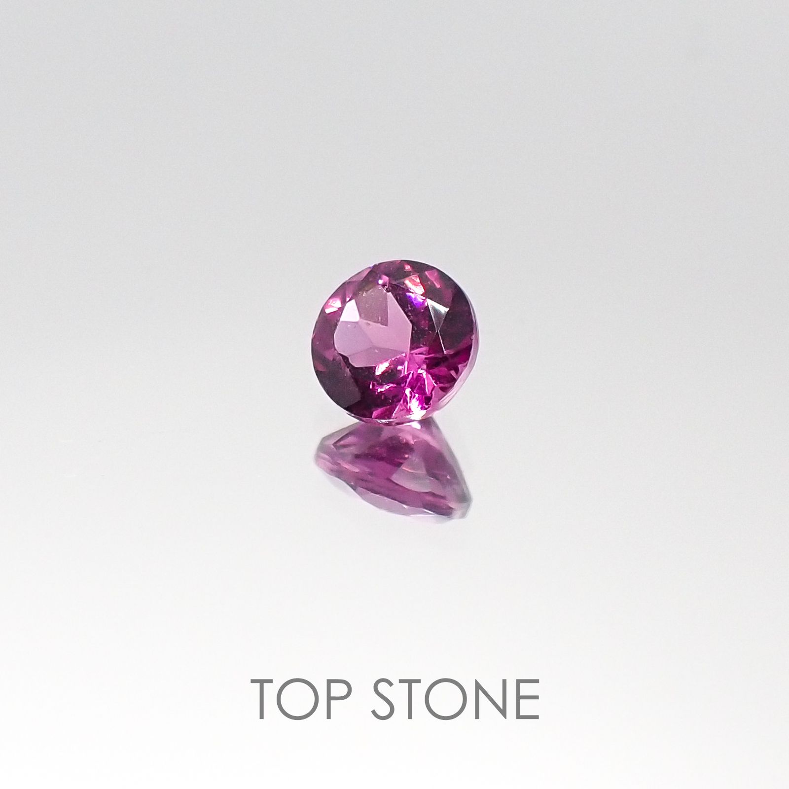 マラヤガーネット タンザニア産 ルース 0.37ct[20085122]4×4mm前後