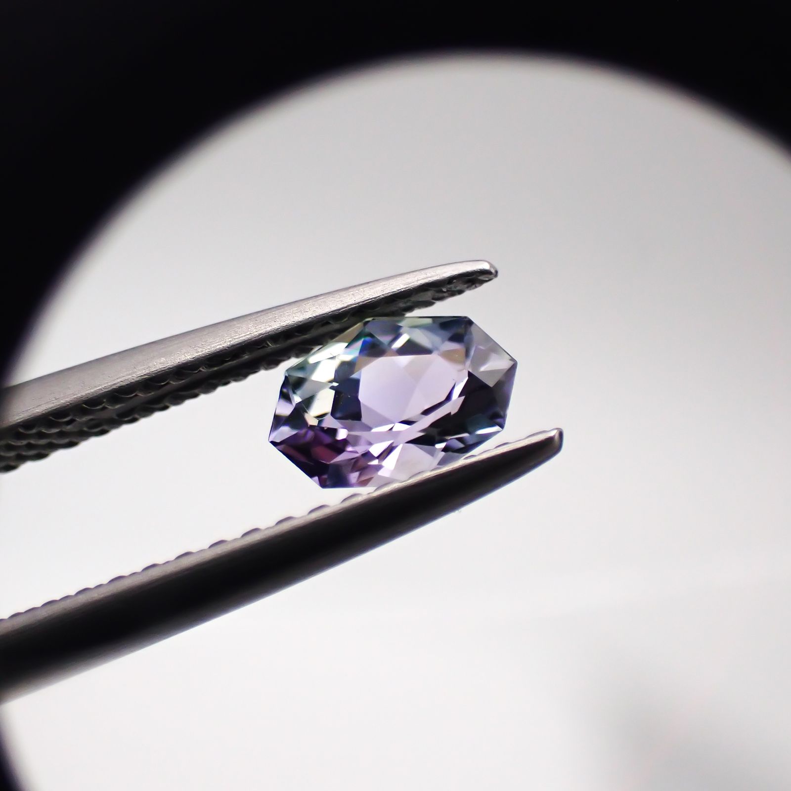 ◇カスタムカット◇バイカラータンザナイト 非加熱 タンザニア産 0.52ct [241029376]6.5x4.6mm前後