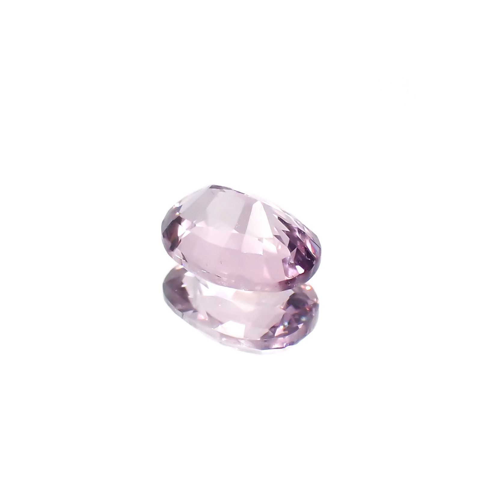ラベンダーピンクスピネル(宝石名スピネル)ビルマ/マダガスカル産 0.84ct 識別済[250220602]6.5x4.9mm前後