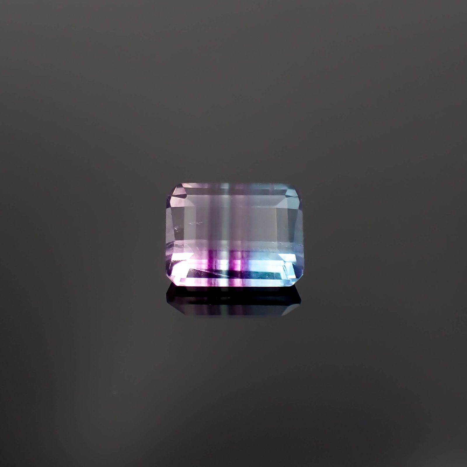パーティカラーフローライト ブラジル産 2.69ct[230321185]9x7mm前後
