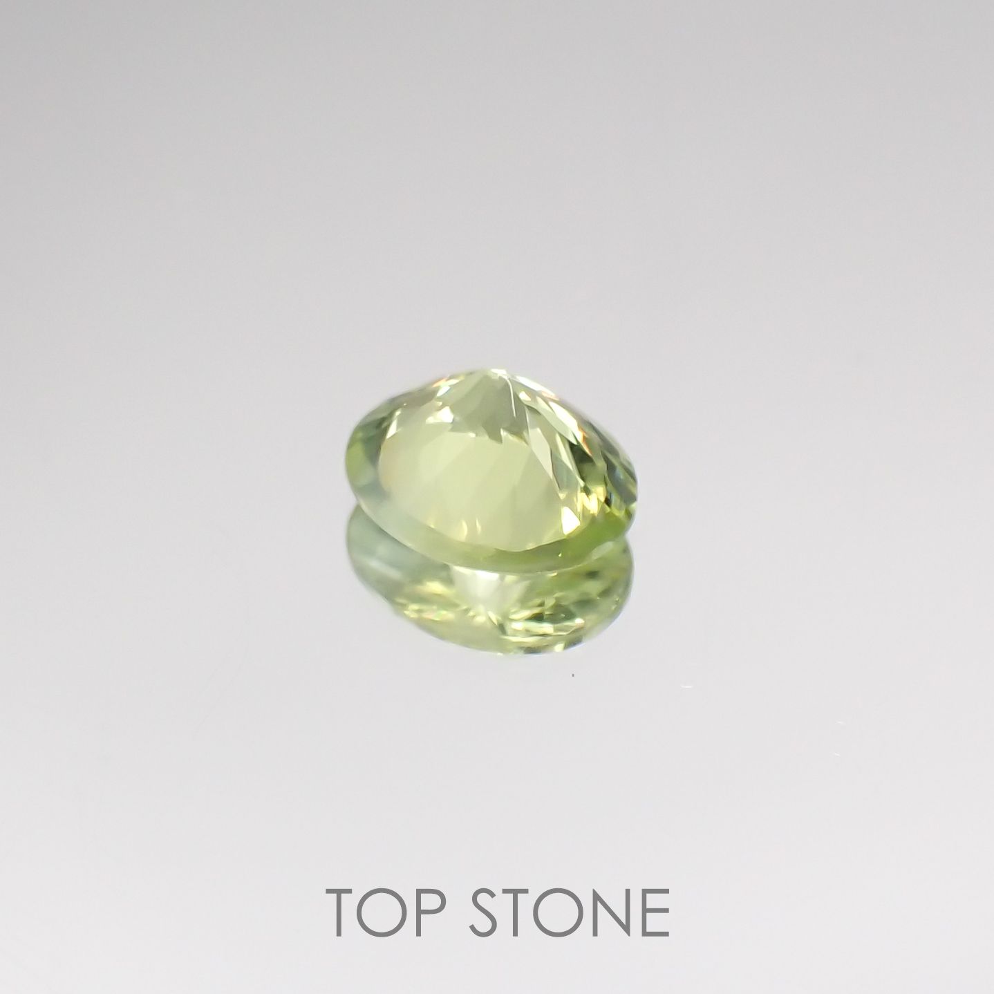 パロットクリソベリル(宝石名クリソベリル) インド産 0.91ct 識別済[210711517]6.8×5.7mm前後