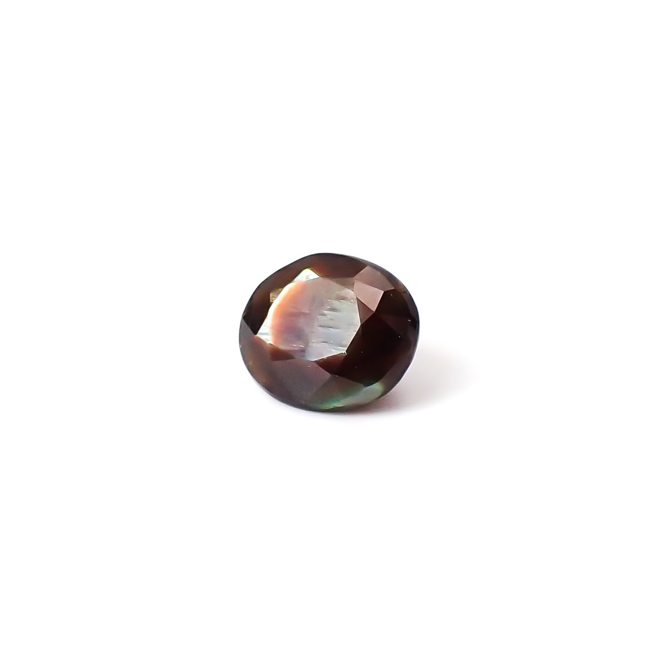 レインボーガーネット 日本・奈良県産 2.05ct / 8x6.6mm前後 [260432087]