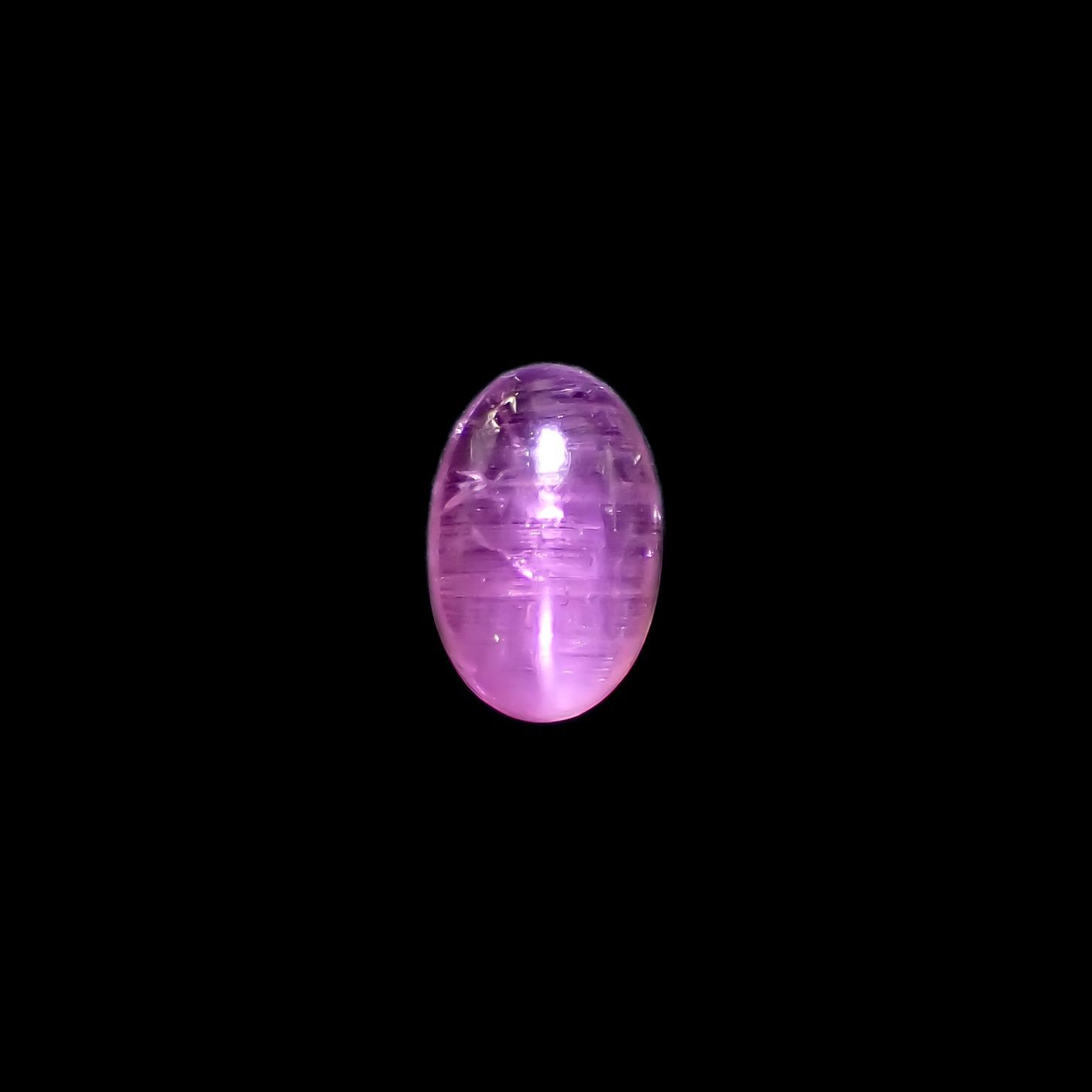 ペツォッタイトキャッツアイ(ラズベリル)(宝石名ペツォッタイト・キャッツアイ)マダガスカル産 0.700ct ソ付(彩珠)[220114349]6.7x4.4mm前後