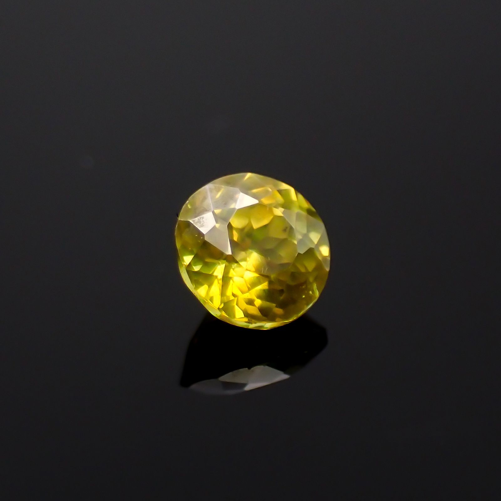 スファレライト スペイン産 0.38ct[230722760]4x4mm前後