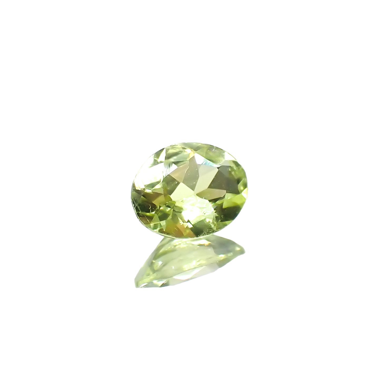 パロットクリソベリル(宝石名クリソベリル)インド産 0.33ct 識別済[231225180]5x3.9mm前後