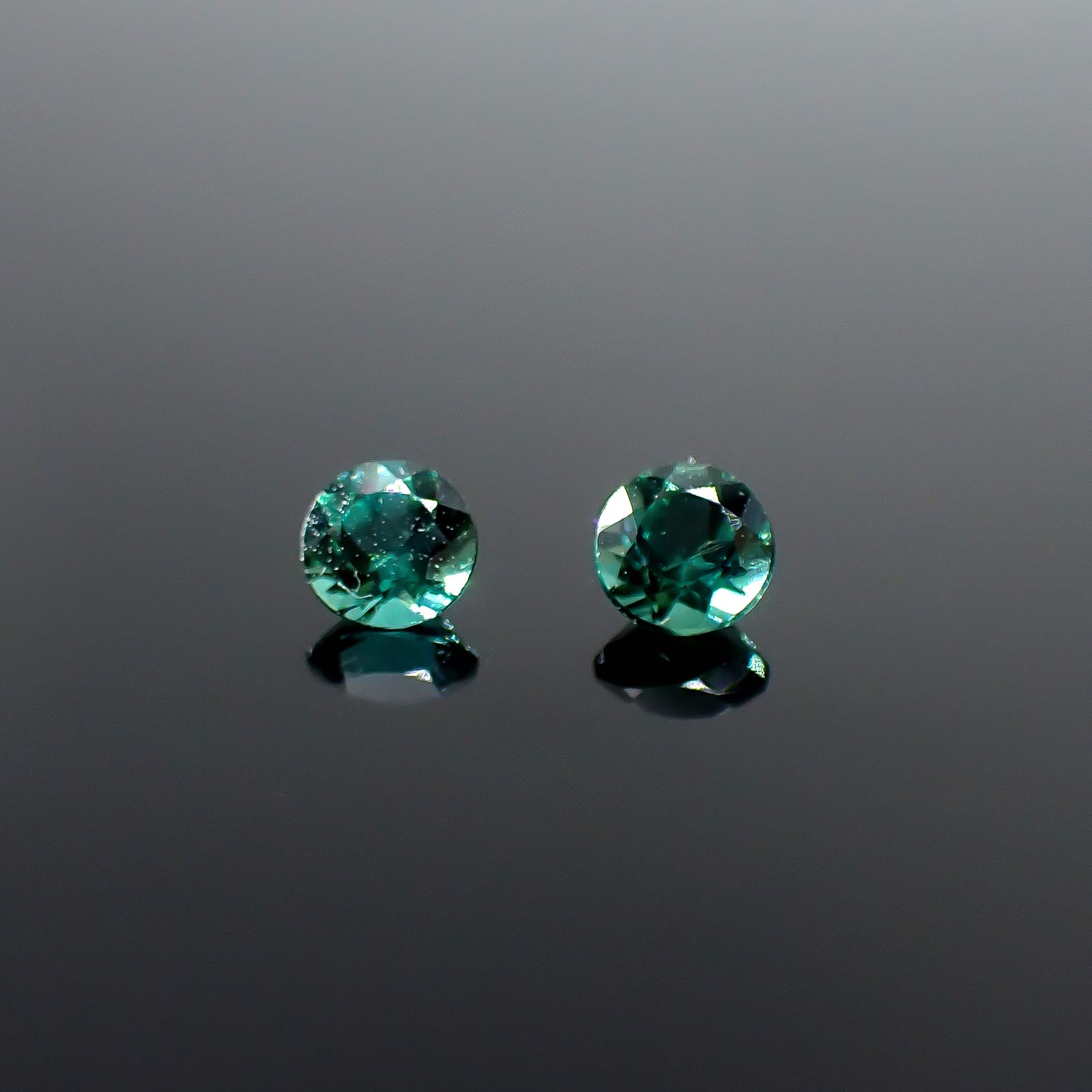 ◇ペアセット◇ブルーグリーントルマリン ブラジル産 0.36ct(2pcs合計) / 3.5x3.5mm前後 [251031158]