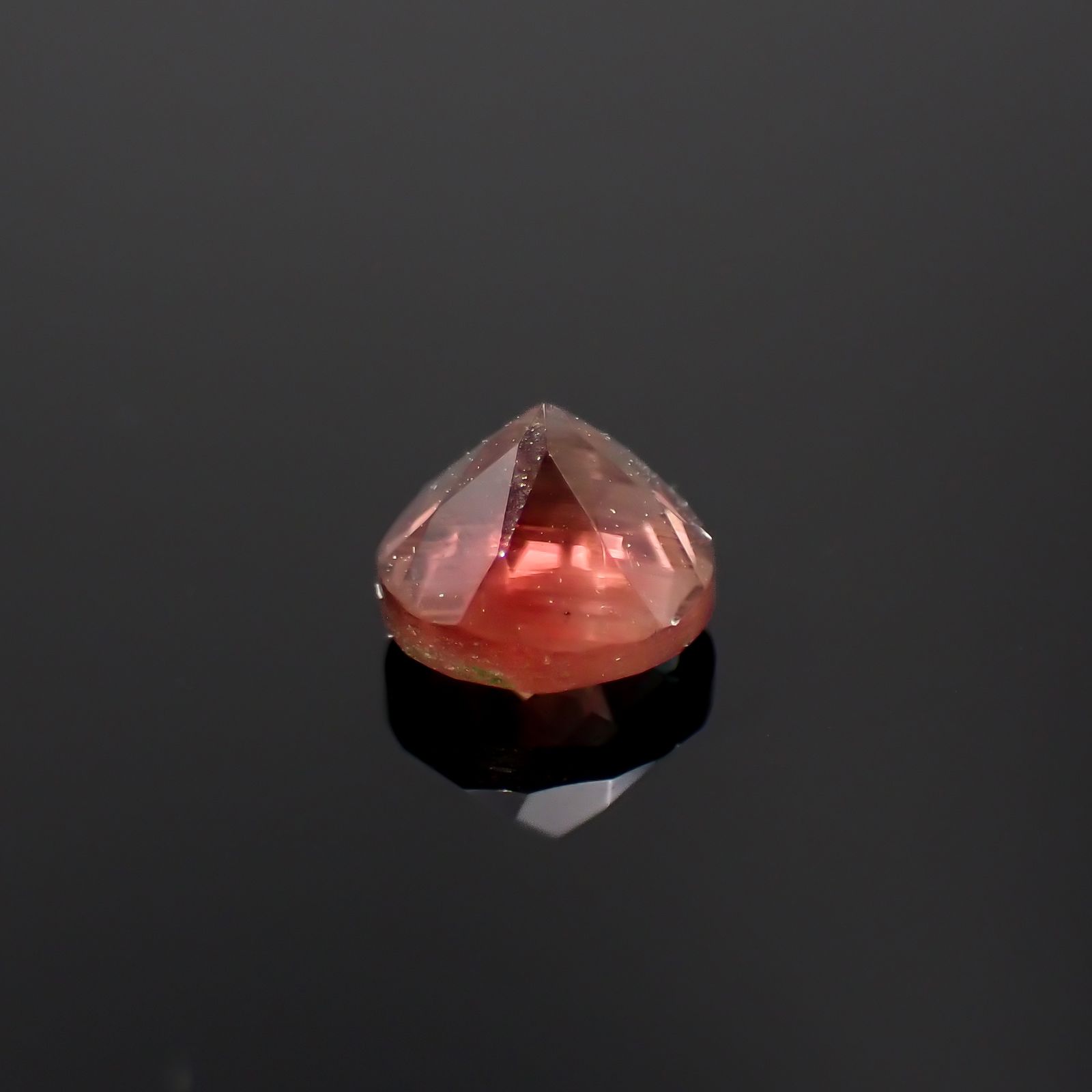 バイカラーオレゴンサンストーン(宝石名バイカラー・ラブラドライト)アメリカ・オレゴン州産 0.56ct 識別済[230722719]5.1x5.1mm前後