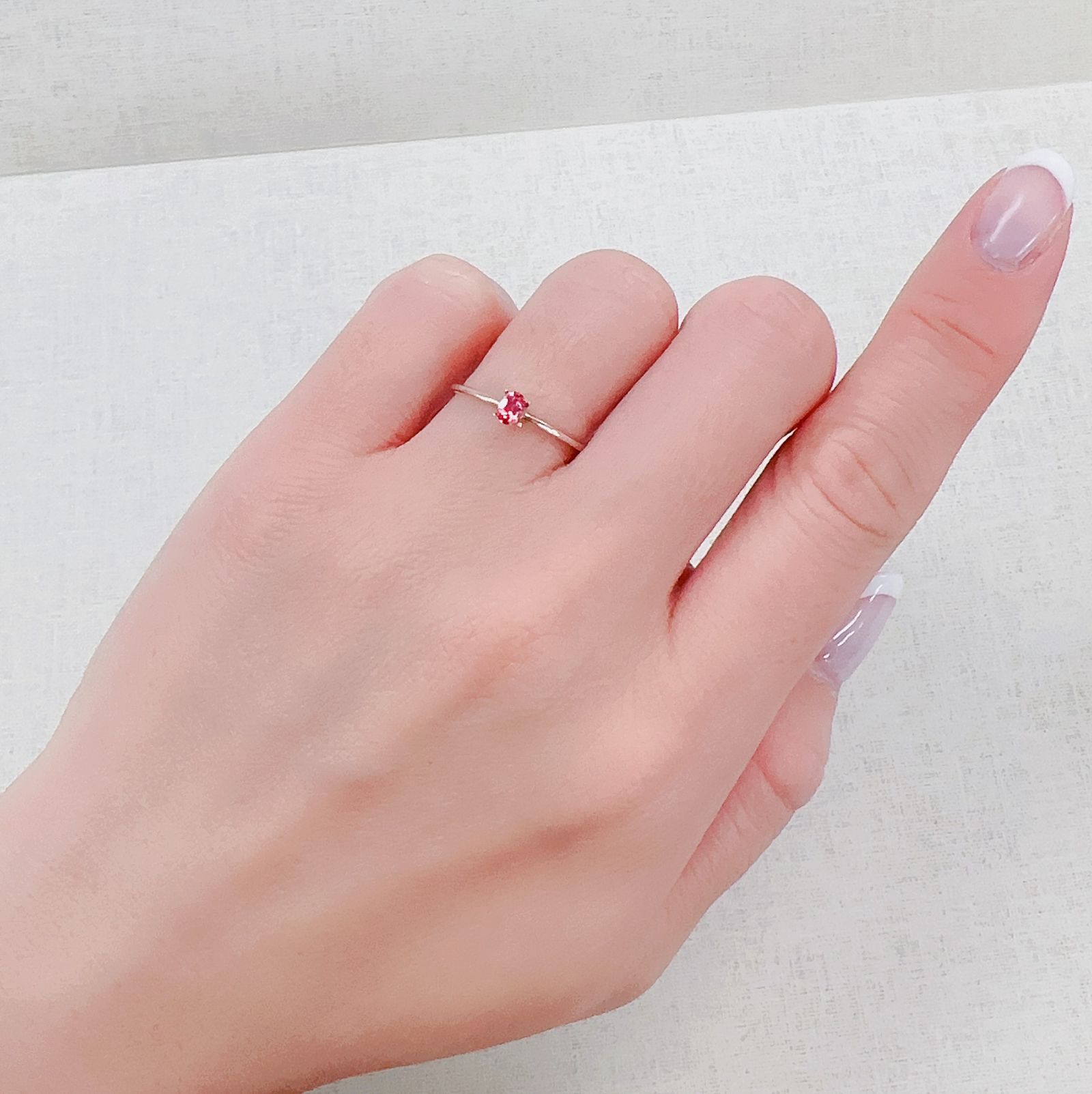 ピンクスピネル パパラチャカラー タンザニア産 0.13ct[230421855]3.8x2.8mm前後