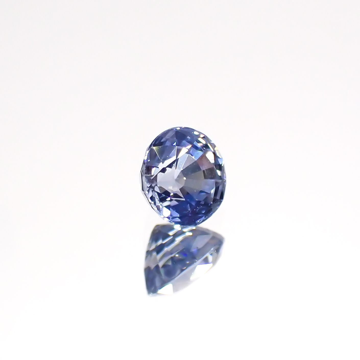アイスブルーサファイア(宝石名サファイア)スリランカ/マダガスカル産 0.52ct 識別済[220515968]4.5x4.5mm前後