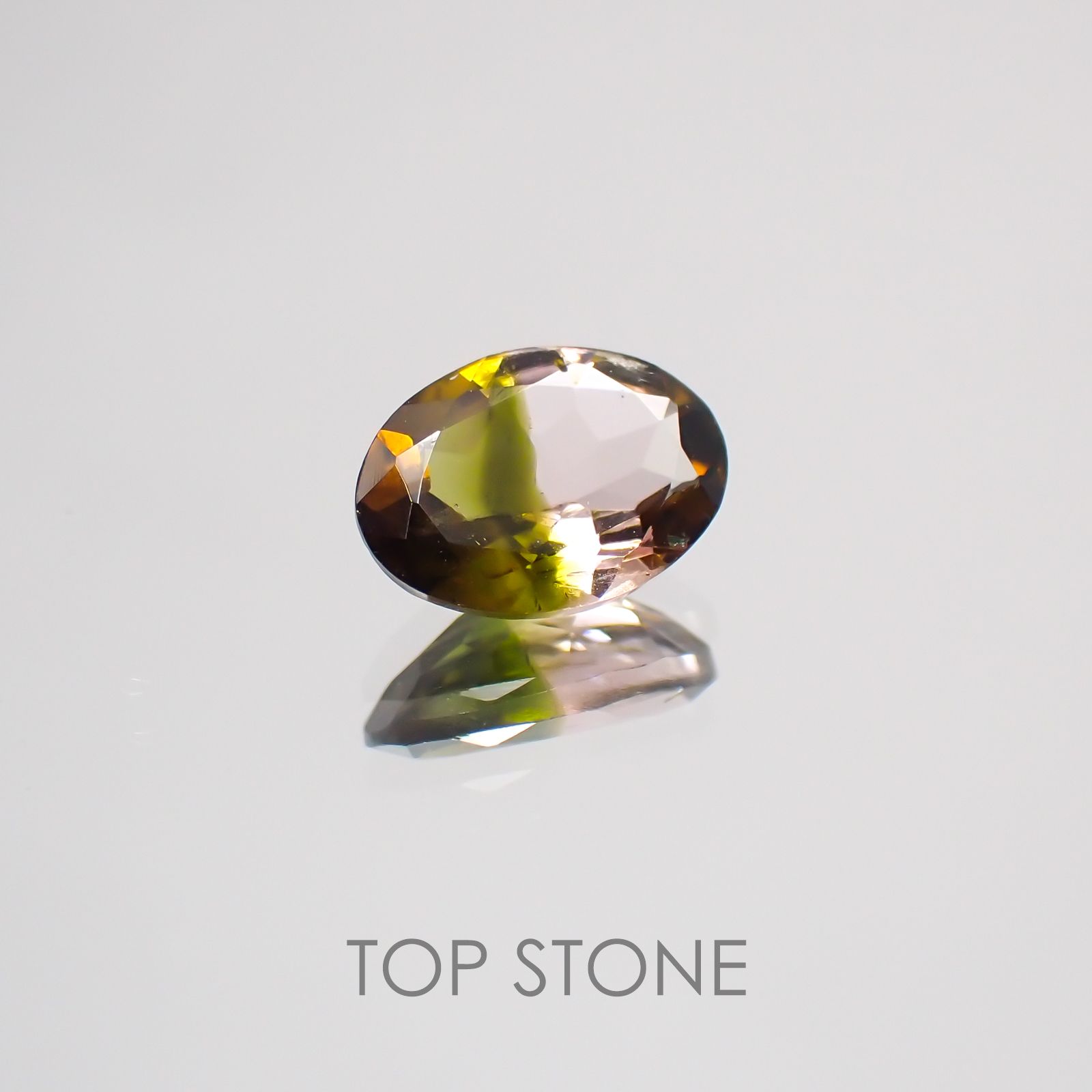バイカラートルマリン ブラジル・アフリカ産 ルース 0.71ct[210410455]7.1×5.1mm前後